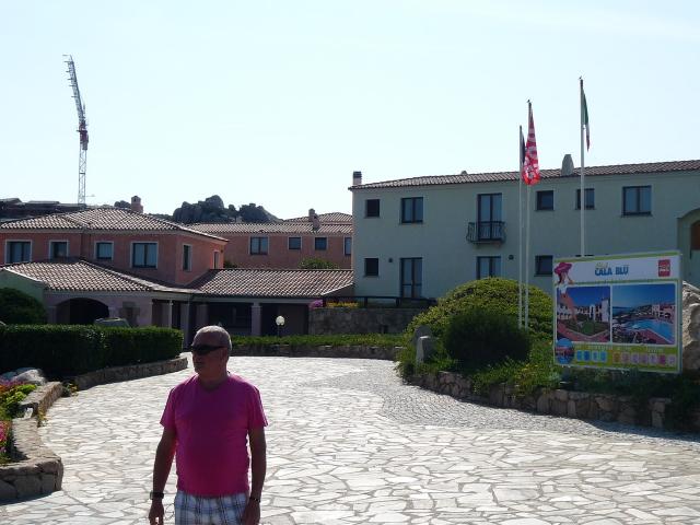 JP devant le "Cala Blu"