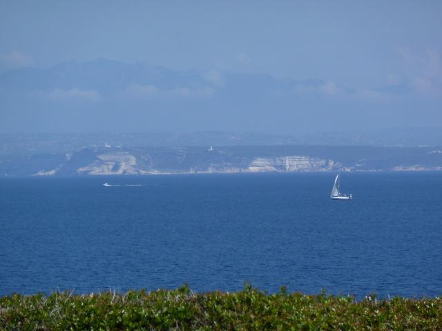 En face de nous la Corse