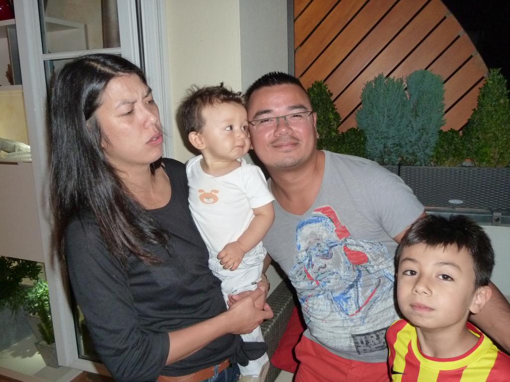 Bich'ha,Neal,Guy,Dylan